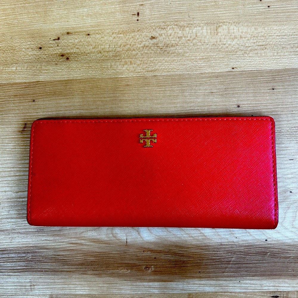 Red Tory Burch wallet